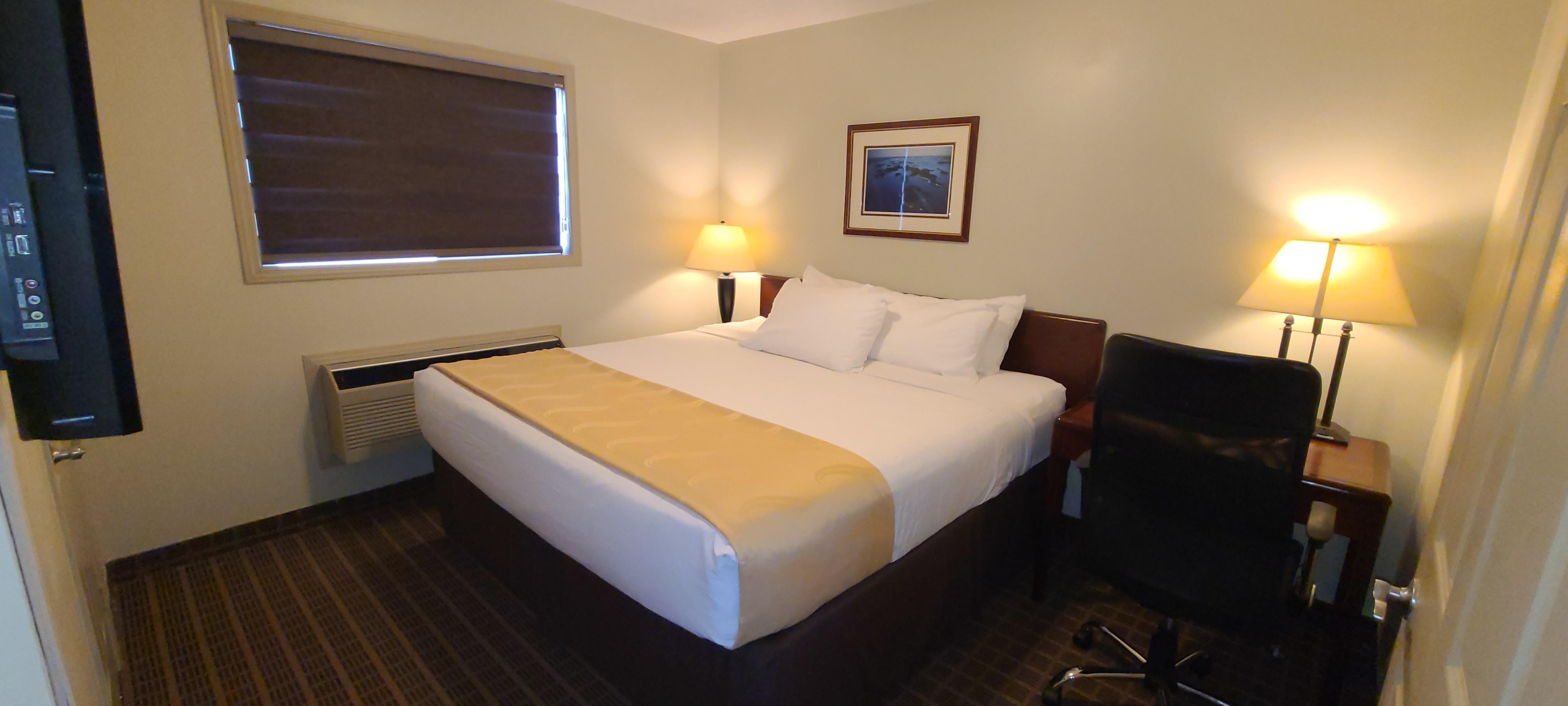 Quality & 1000 Islands Hotel