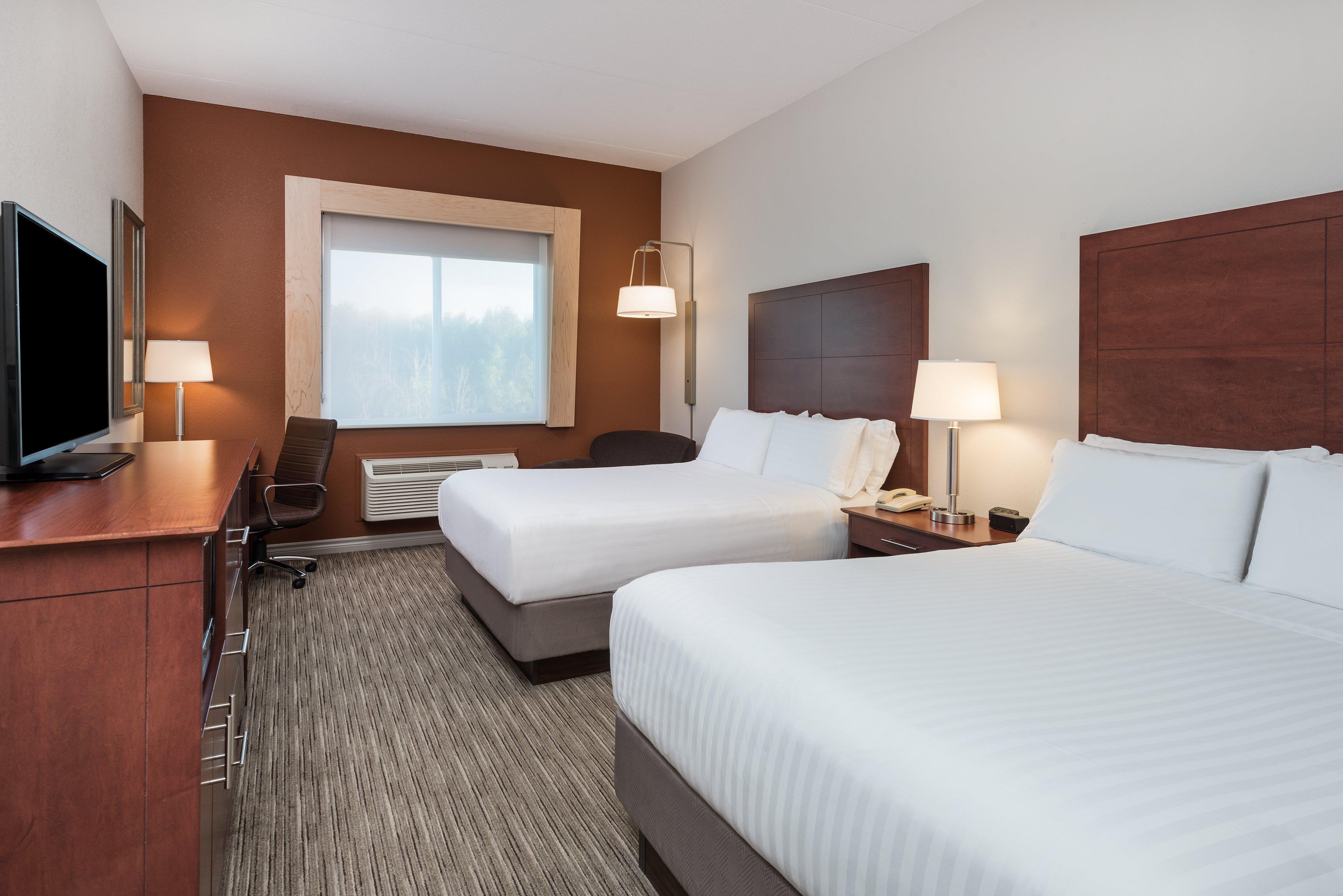 Express & 1000 Islands - By Ihg Gananoque