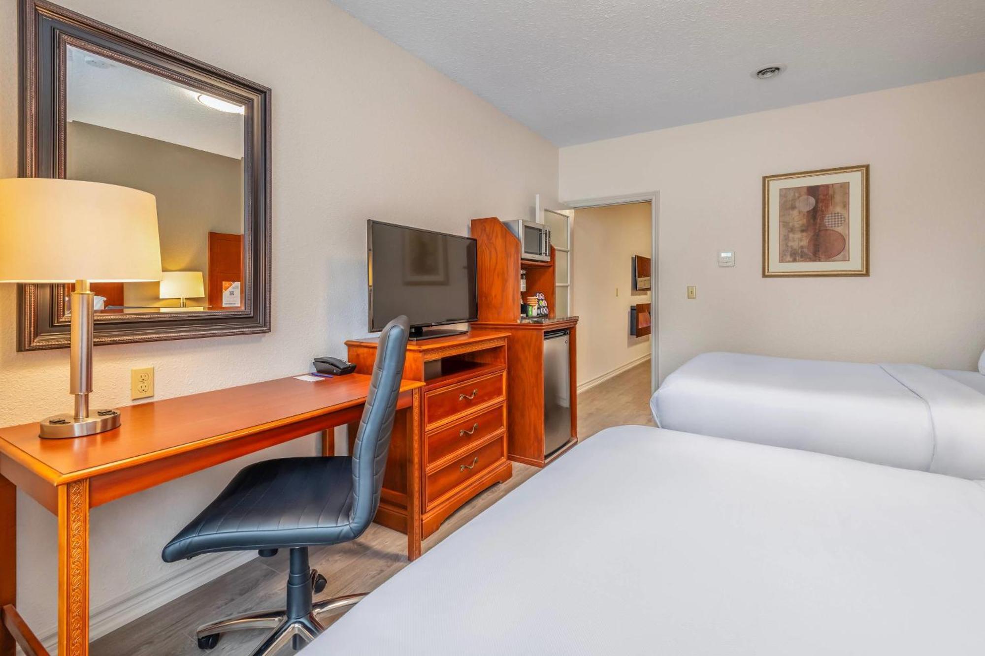 Comfort & Thousand Islands Harbour District 3*