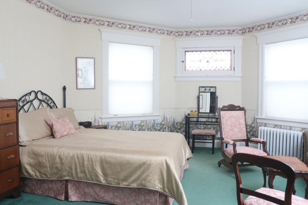 Sleepy Hollow B&B