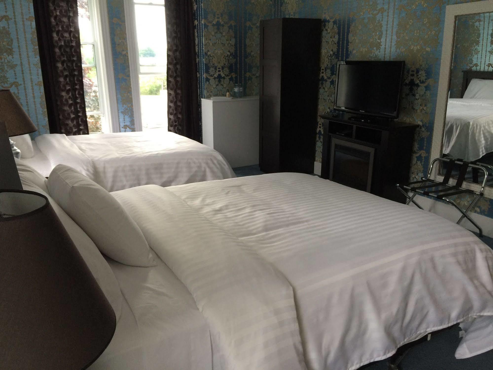 Seaway Manor Bed & Breakfast 3*