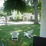 Absolute 1000 Islands Monthly Suites