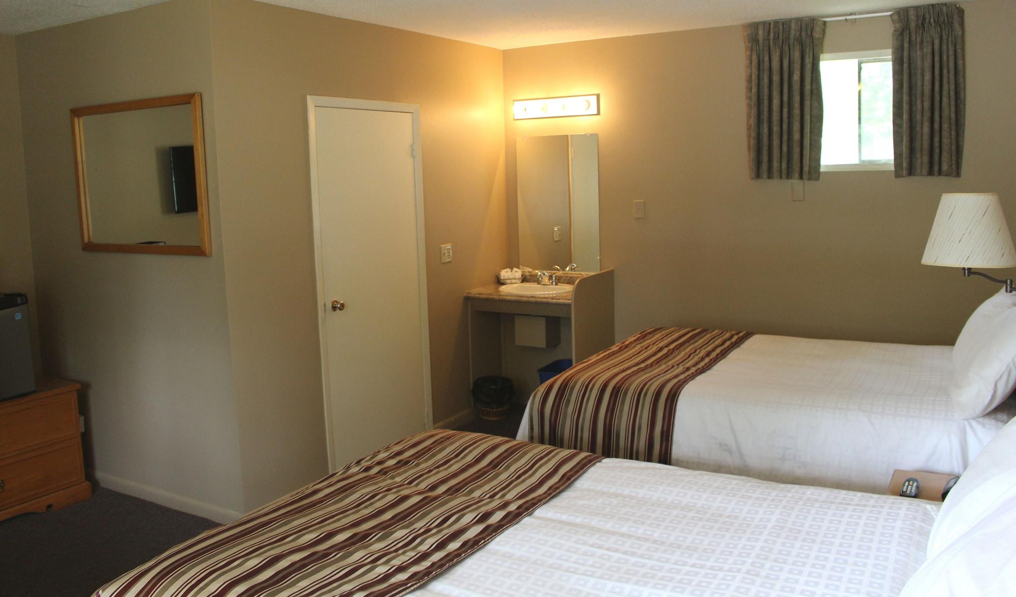 Hotel Colonial Resort-1000islands Gananoque