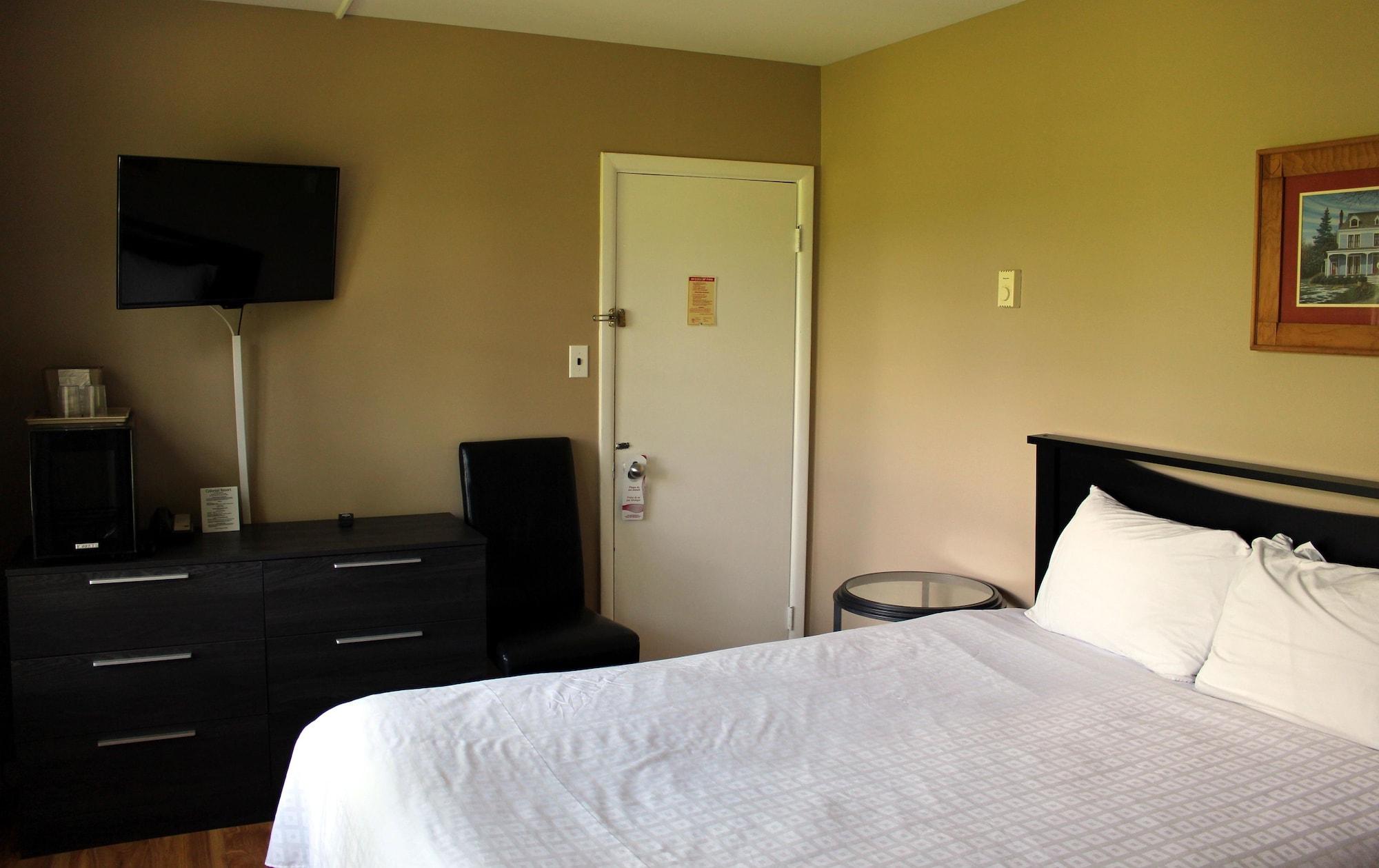 Colonial Resort-1000islands Hotel Gananoque