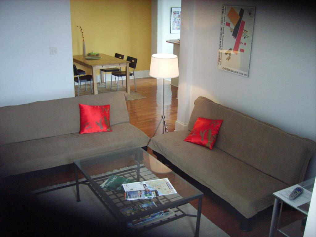 Absolute 1000 Islands Monthly Suites 4* Gananoque