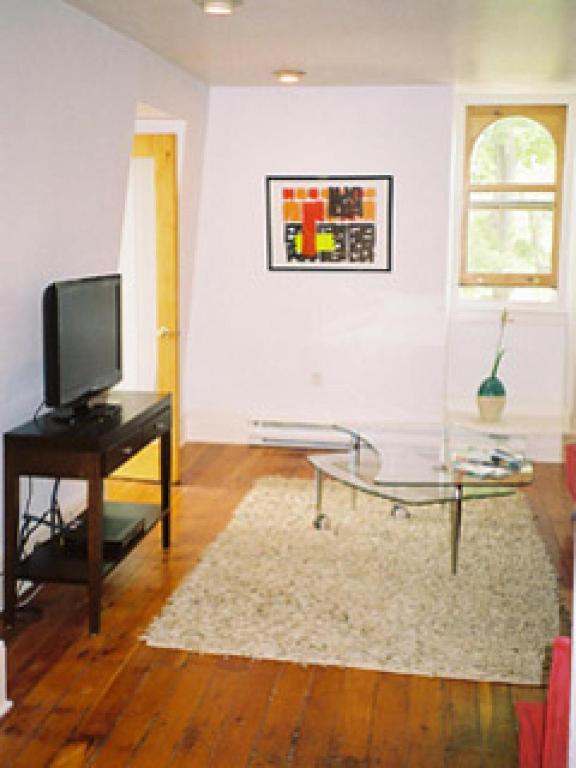 Absolute 1000 Islands Monthly Suites 4* Gananoque